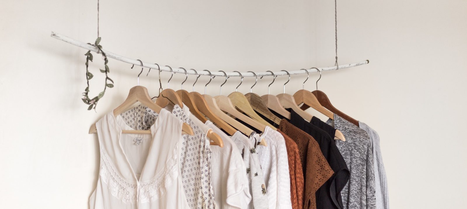 Here's a little trick I use to keep hangers organized while moving