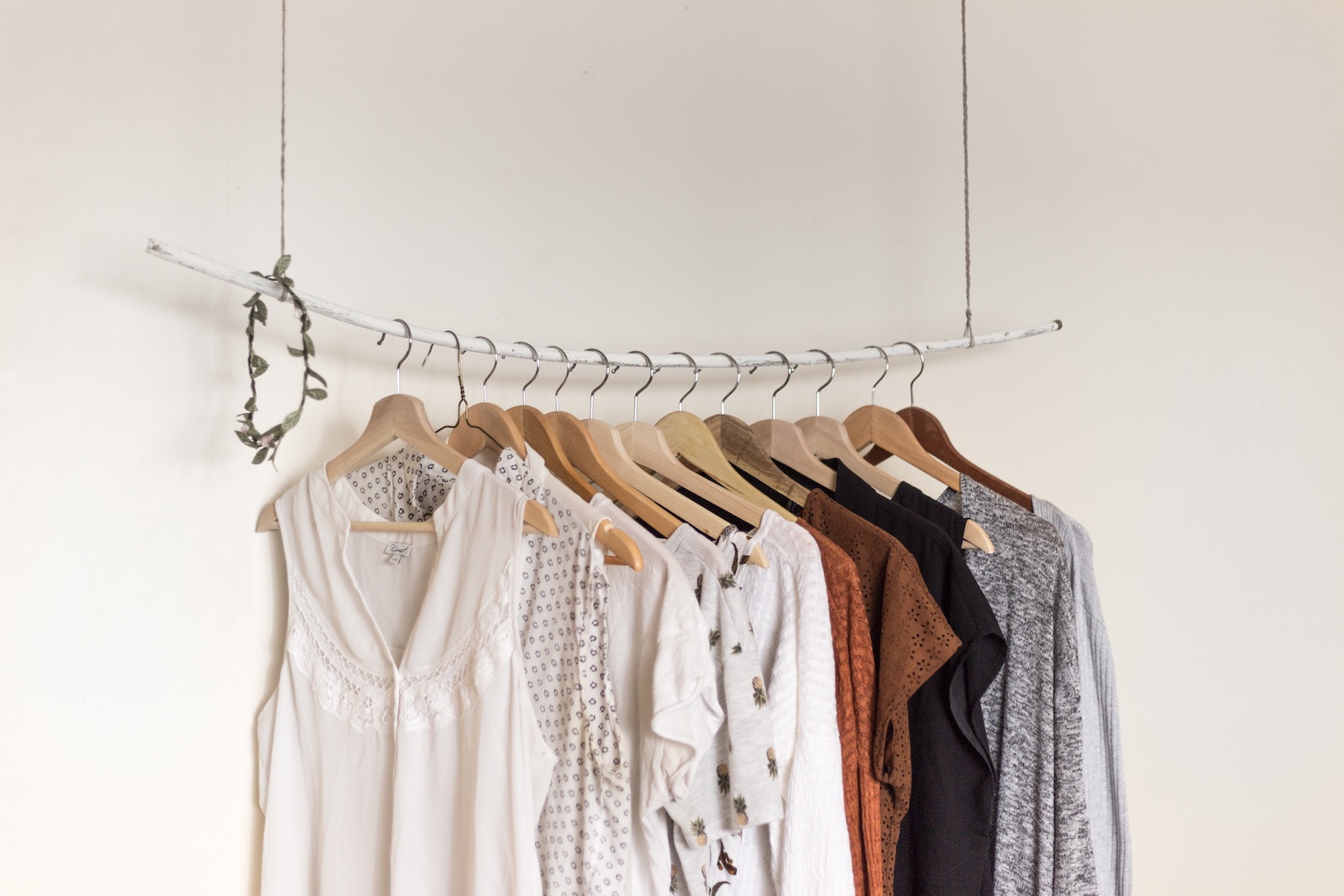 How to Properly Hang Clothes in Your Closet