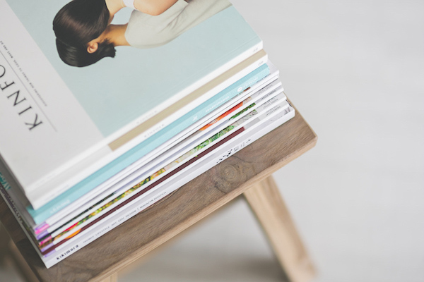 table with magazines and books