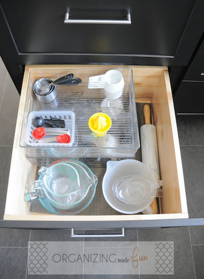 3 Ways to Keep Your Kitchen Organized with Non-Adhesive…