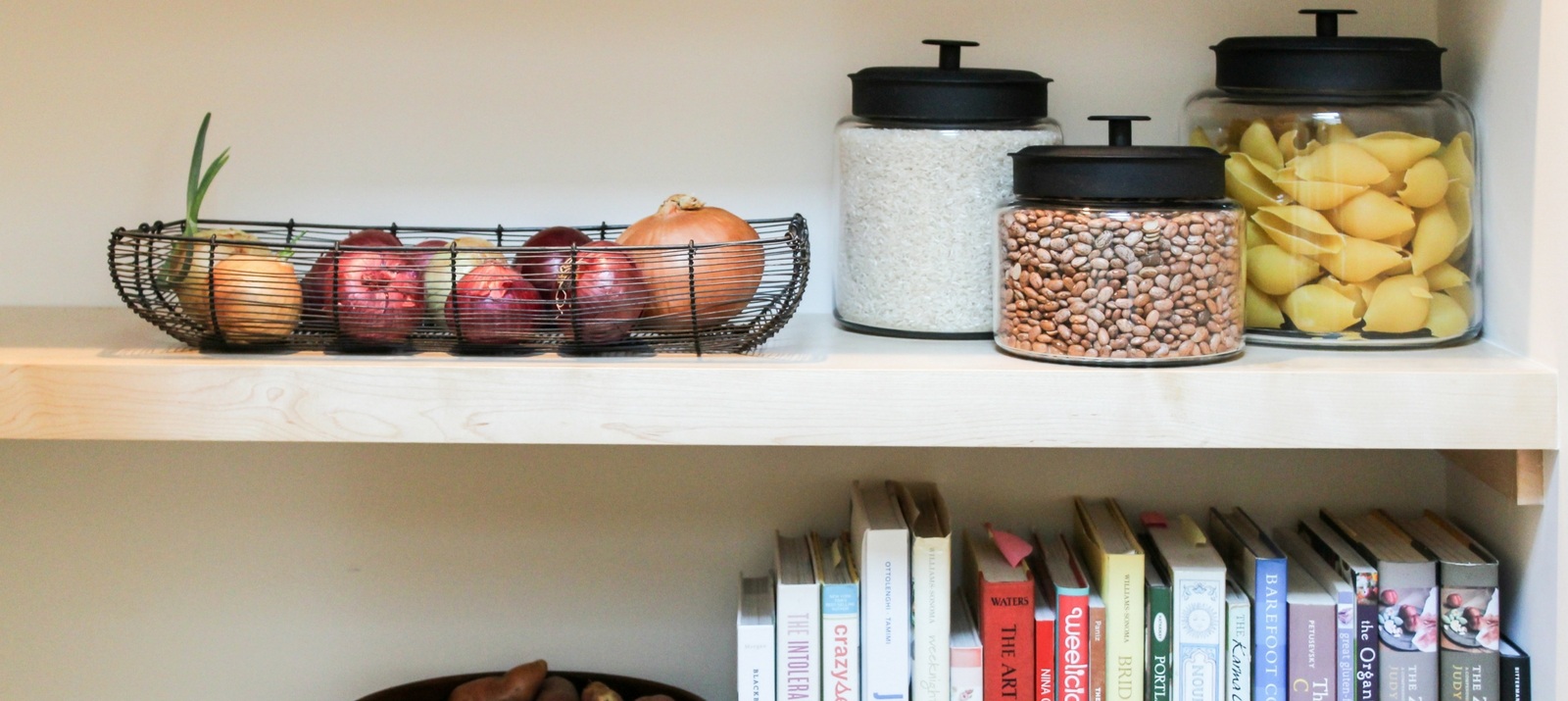 5 Eco-Friendly Tips For A Masterfully Organized Pantry