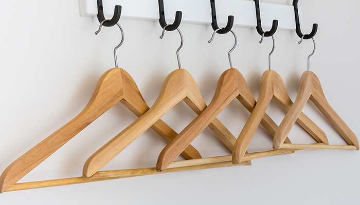 hangers for closet