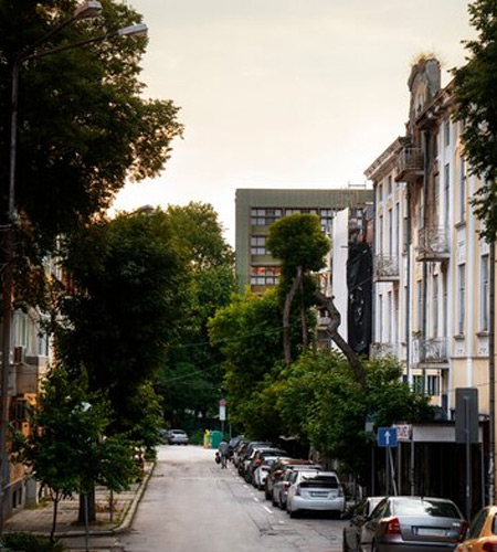 view of sunny urban landscape