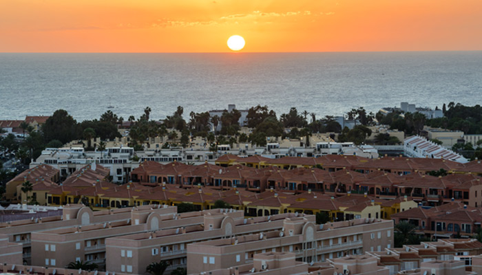 Summer sunset seascape on the tropical island of Coronado